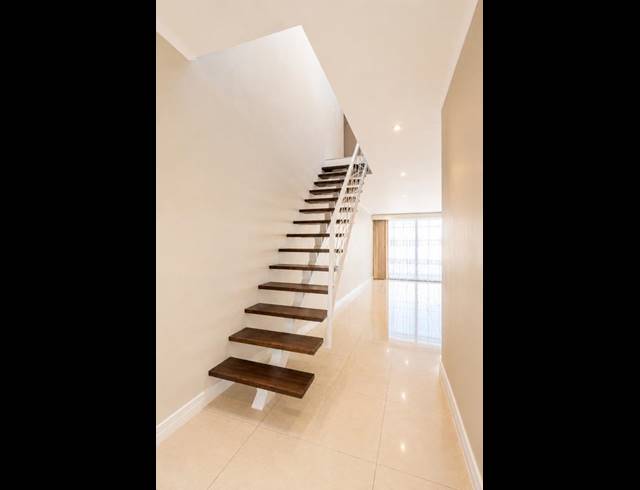 2 BEDROOM PROPERTY TO RENT IN MENLO PARK